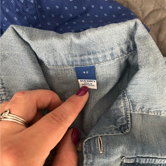 4T short sleeve button up shirts - Picture 2 of 5